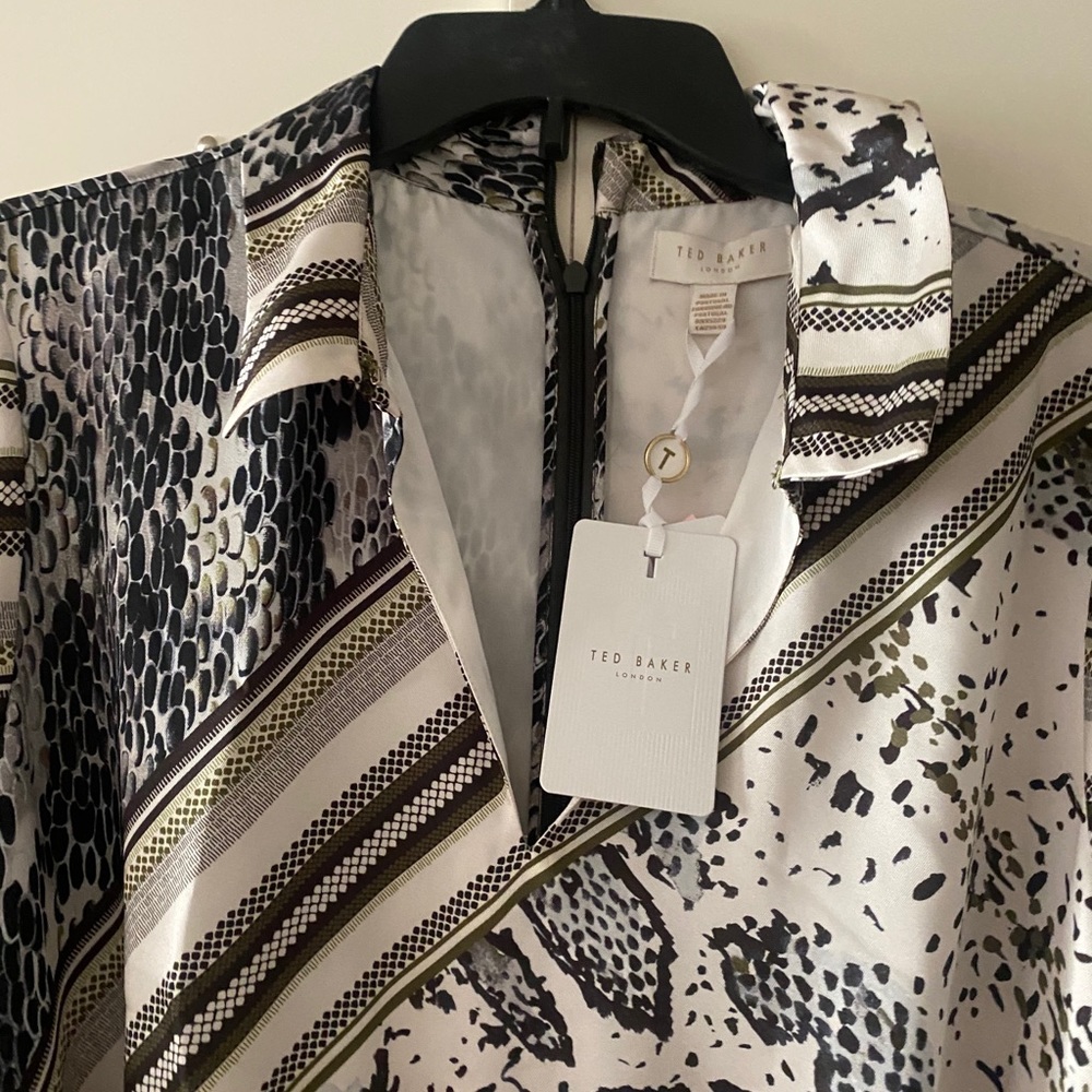 New with Tags- Ted Backer dress- 4 ( size 10) - Picture 9 of 10